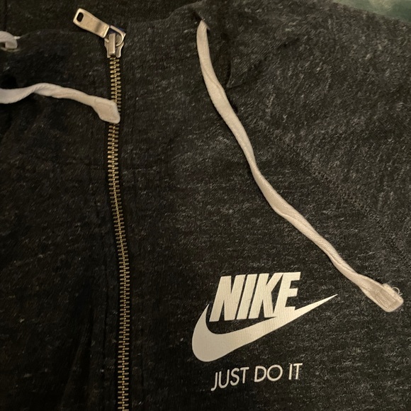 nike zip up hoodie - Picture 3 of 3